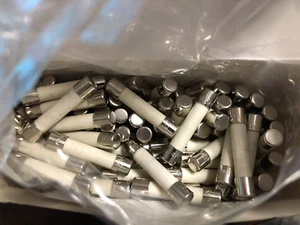New Littelfuse Slo-Blo Cartridge Fuses 250V .750A 0326.750HXP (2 boxes of 100) - Picture 1 of 2