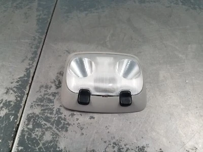 Grand Marquis/Corona Vic Victoria 2000 luz domo #1010 D2 Foto 1 de 4