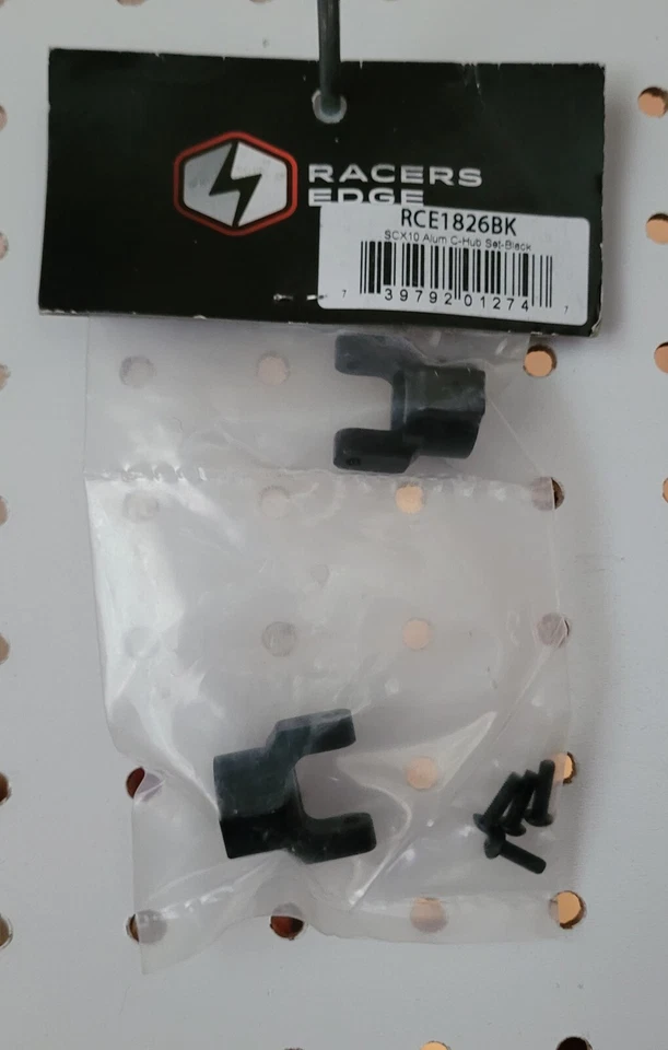 Racer Edge RCE1826BK ~ Black Aluminum C-Hub Set for Axial SCX10 - Image 1 of 1