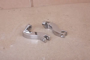 Chrome Passenger Foot Peg Mounts Brackets for Harley Davidson Touring 93-15 - Foto 1 di 9