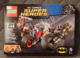 LEGO DC COMICS SUPER HEROES #76053 BATMAN GOTHAM CITY CYCLE CHASE SEALED SET