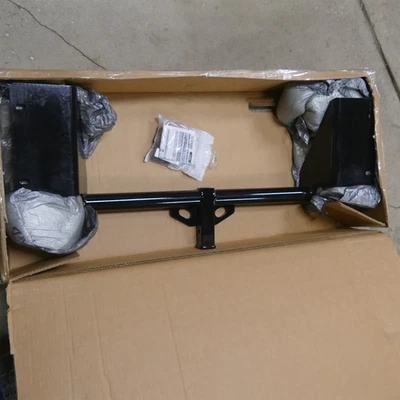 Enganche de remolque CURT 11525 Clase 1 receptor de 1-1/4" ~ Se adapta a: Honda Accord 2018-22 Foto 1 de 4