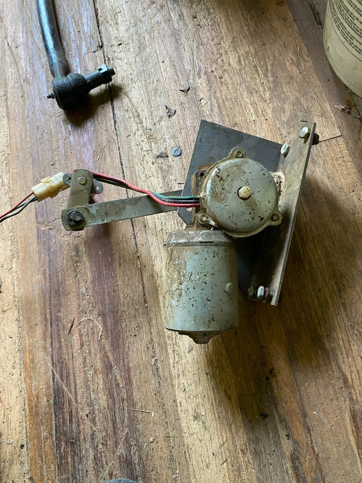 1970 年? 福特? 美国博世 WWC 挡风玻璃雨刮器电机使用未经测试的道奇? F600? — 第 1/4 张图片