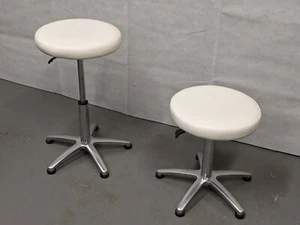 Therapist Hairdresser Beauty Hydraulic Swivel Stool - Chair Seat - Kitchen Bar - Picture 1 of 4