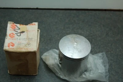 PISTÓN NUEVO ORIGINAL SUZUKI 12110-41602-025 +.25 GRAN TAMAÑO RM250 PE250 1976-1981 Foto 1 de 4