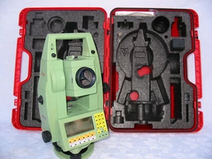 "ESTACIÓN TOTAL SIN REFLECTOR LEICA TCR1103 PRECISIÓN DE 3"" PARA TOPOGRAFÍA, GARANTÍA DE 1 M" - Imagen 1 de 6