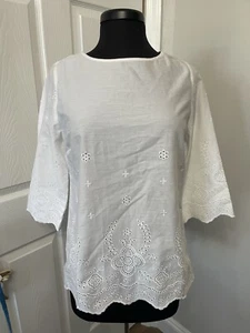 Chico’s Eyelet Lace White Blouse Shirt Size 0 US size Small (4-6) 3/4 Sleeve - Picture 1 of 6