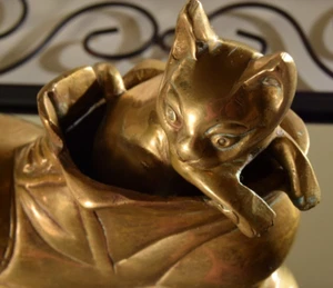 Brass Cat Paperweight Figurine Boot Solid Vintage Shoe Mid Century Kitten - Picture 1 of 11