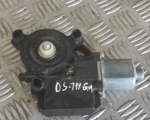 Moteur lève vitre arrière gauche - VOLKSWAGEN POLO V (5) - 6R0959811N - Picture 1 of 4