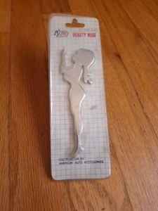 Vintage American Auto Accessories YZ 0503 SC Beauty Nude Car Truck Metal Emblem - Picture 1 of 8