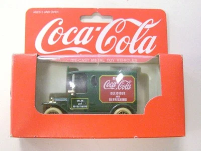 VINTAGE 1979 LLEDO DIE CAST METAL COCA COLA DAYS GONE BY TRUCK ENGLAND IN BOX - Image 1 of 4