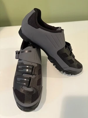 Zapatos de ciclismo Pearl Izumi Interface para mujer NEGRO/GRIS con SPD EU 41 US 10  Foto 1 de 4