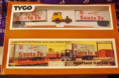 TYCO - Piggyback Flat Car Set - HO Scale Trucks & Terminal w/ Box - Image 1 of 3