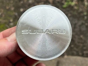 (1) SUBARU LEGACY IMPREZA FORESTER OEM WHEEL CENTER CAP MACHINED ALLOY 1998-2005 - Picture 1 of 3