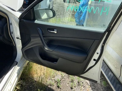 OEM MAXIMA    2014 Front Door Trim Panel 1360525 - Image 1 of 4