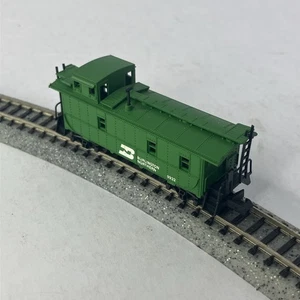 ATLAS N-scale 3565 Burlington Northern Caboose Green #9932 - Made in USA Train  - Picture 1 of 7