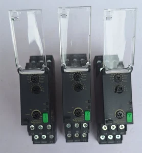 SCHNEIDER ELECTRIC  RE22R2AMR  0,05S-300H  ON DELAY TIMER LOT OF 3 - Picture 1 of 15