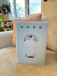 NEW Smeg 50’s Retro Pastel Blue Citrus Juicer CJF01BUS - Picture 1 of 3