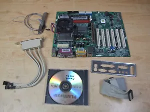 Scheda QDI KuDoz 7X/600 NUOVA LOW ESR ELKOS con Athlon XP 2500+ 512 MB di RAM - Foto 1 di 6