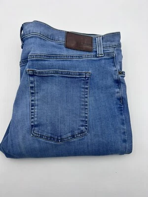 L.L.Bean Jeans Mens Size 42x32 Blue Denim Bea Flex Straight Leg Mid Rise Stretch - Image 1 of 4