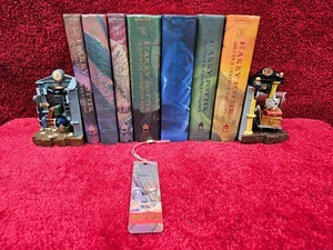 HARRY POTTER Hardback Book Collection with Platform Bookends and Bookmark - Bild 1 von 13
