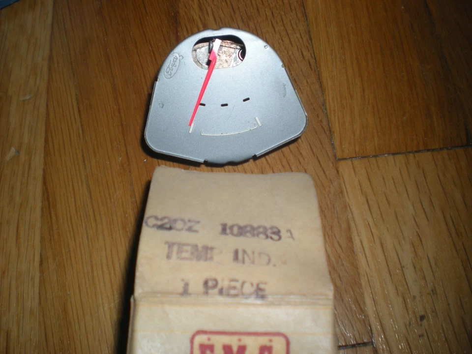 NOS 1962 FORD FAIRLANE TEMPERATURE GAUGE - Image 1 of 1