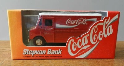 1996 Ertl Grumann Step van Coca Cola 1:43 scale coin bank - Image 1 of 4