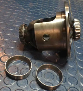 GMC SIERRA Chevy SILVERADO 1500 10 Bolt Rear Axle Carrier Differential 07-13 - Picture 1 of 6