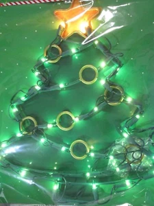 New - Lighted Christmas Tree 35 mini lights ( size: 12 in x 16 in ) - Picture 1 of 3