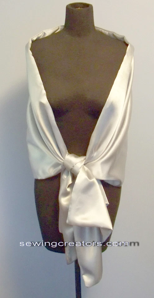 Estola de encubrimiento de chal nupcial satinado plateado brillante Foto 1 de 1