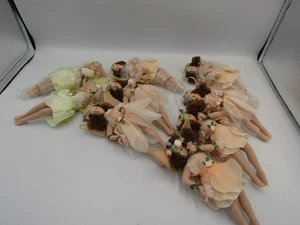 Juego de 9 adornos de bailarina de hadas de porcelana vintage con vestidos de tela florales - Imagen 1 de 5