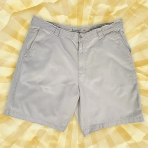 Tommy Bahama Relaxed Fit Flat Front 9” Chino Shorts Size 40 Beige - Picture 1 of 8