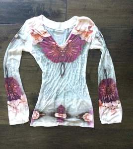 Camiseta Blanca Manga Larga Oramomi Pequeña Speak Out Peakaware Pájaros Flores Yoga - Imagen 1 de 9