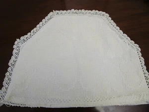ACOGEDOR DE TÉ FORRADO DE ENCAJE Y ALGODÓN CON FILETE BLANCO - Imagen 1 de 6