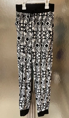 Женские черно-белые брюки Rue 21 размер S - Изображение 1 из 2