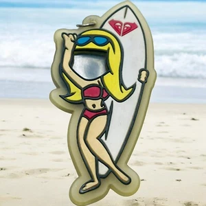 Calamita portachiavi gomma foto ragazza surfista spiaggia vacanze surf - Foto 1 di 6