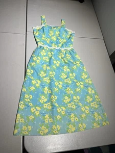 The Lilly Dress Women's 6 Lilly Pulitzer Shift Floral Embroidered Trim 60’s VTG - Picture 1 of 13