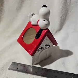 Vintage 1970 Peanuts Snoopy Doghouse Planter Japan Ceramic Charles Schulz 6" - Picture 1 of 7