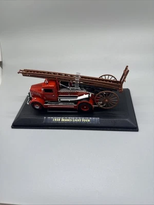 Signature Series 1938 Dennis Light four Diecast Firetruck Out of Box - Image 1 of 4
