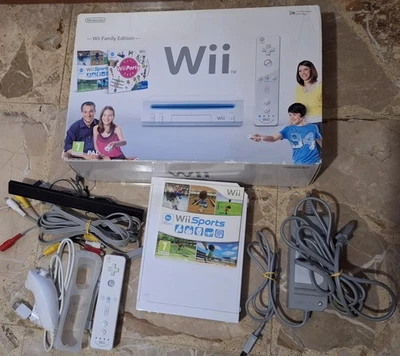 Nintendo Wii Console Usata Bianca Completa Boxata con Wii Sport - Immagine 1 di 4