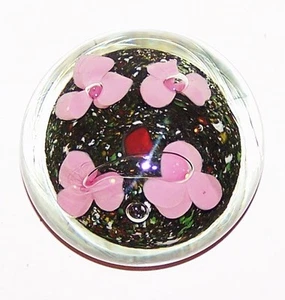 Stunning Vintage Blown ART GLASS Pink Flowers Multi Color Paperweight - Picture 1 of 4