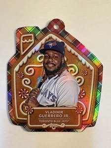 2024 Topps Holiday Vladimir Guerrero Jr. #MLBO-17 Die-Cut Ornament Box Topper - Picture 1 of 2