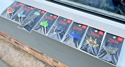 NINTENDO THE LEGEND OF ZELDA™ X8 PIN COMPLETE SET POP-UP STORE EXCLUSIVE SEALED - Image 1 of 4