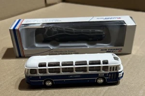 Air France Les Vehicules Air France Autocar Saviem SC1 1960 - Diecast Auto/Bus - Bild 1 von 20