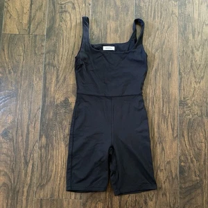 Aritzia Babaton Contour Square Neck Shorts Romper Small Athleisure Pilates Yoga - Picture 1 of 9