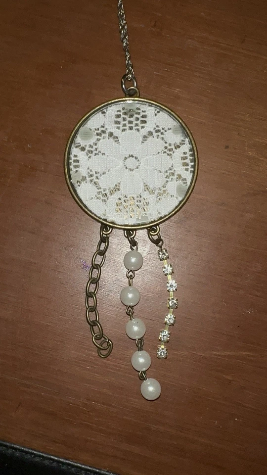 Collar de encaje atrapasueños Foto 1 de 1