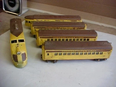 American Flyer  Rare,  Prewar 1730 UP Streamline Set - Image 1 of 4