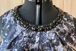 Jones New York - Blue Snakeskin print Blouse - Jewel neckline - Fit size 14/16