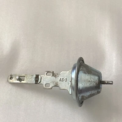 Cámara de vacío VCD318 de piezas garantizadas para Cadillac 1975-76 Foto 1 de 4