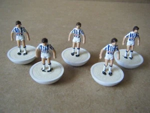 Subbuteo 5 spare "BLUE & WHITE STRIPES PLAYERS" West Bromwich Albion? Unboxed. - Picture 1 of 3